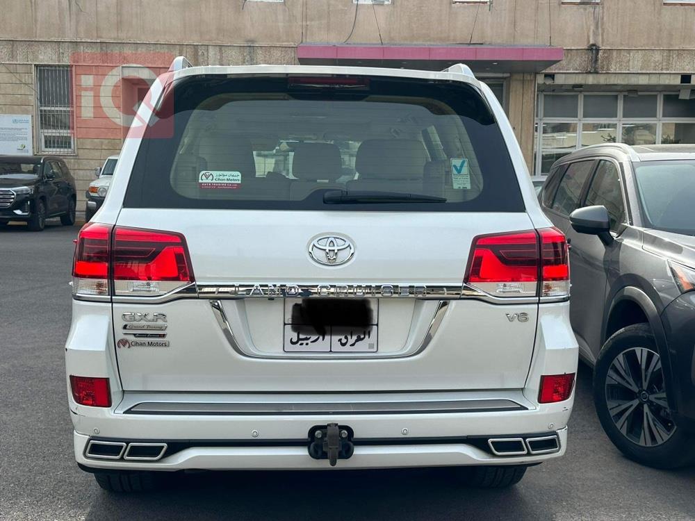 تويوتا لاندكروزر